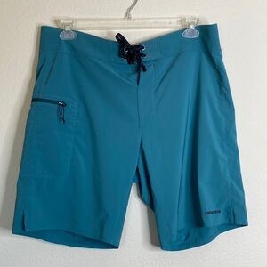 Patagonia board shorts swim trunks green men’s EUC